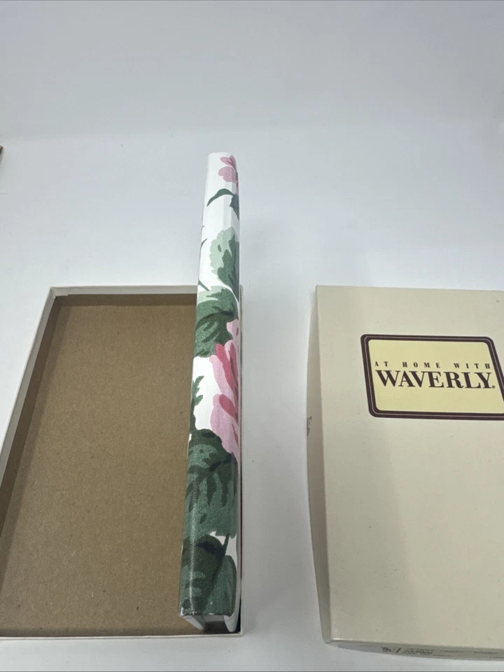 C.R. Gibson Journal Unused Avery First Lady Roses Pattern Bon Marche Vtg - Image 3 of 4