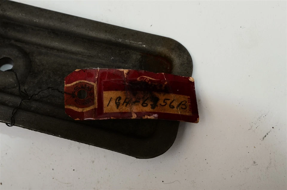 41 1941 Ford cárter de aceite tubo de ventilación FoMoCo 1GA-6756-B nuevo en caja Foto 2 de 3