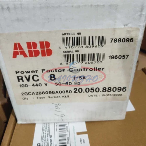 ONE New ABB RVC-8 RVC8-1/5A Power Factor Controller In Box