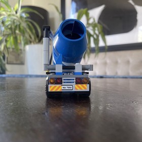 LEGO #7990: City Cement Mixer & Minifigure | Sold As Pictured | Free Shipping!!!