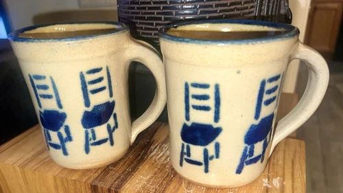 2 MONROE SALT WORKS POTTERY Maine Very Rare Vintage Blue Chairs Mug