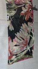 Vince Camuto Floral Pattern Scarf 27 X 27