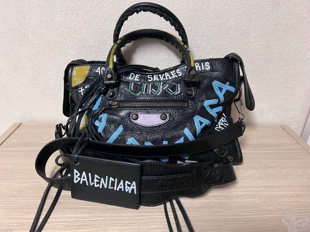 BALENCIAGA Graffiti City Bag S Black Leather Iconic Street Styl w