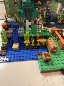 LEGO- MINECRAFT- THE FARM - 21114- 100% COMPLETE W/BOX And Manual
