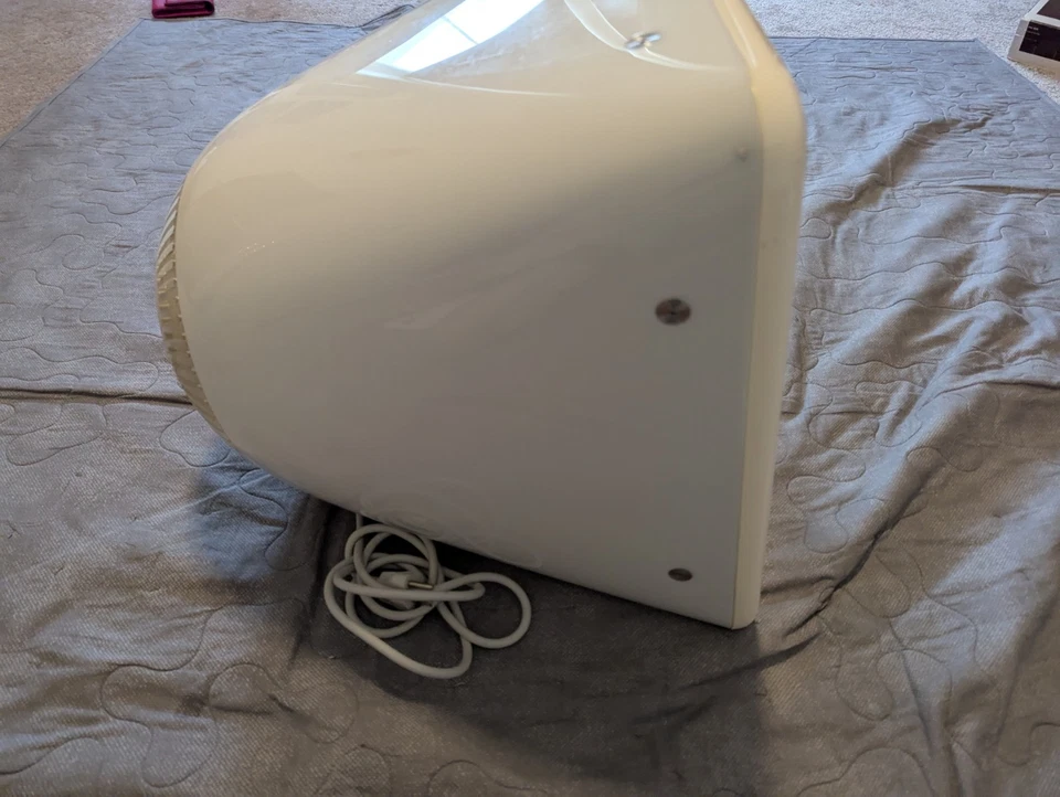 Apple eMac Model A1002 1 GHz PowerPC G4 All in One Desktop Computer WORKS! - Image 4 of 4