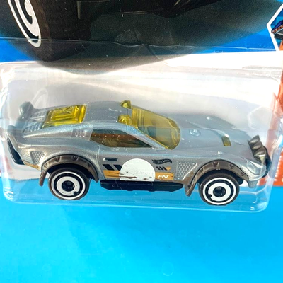 [激レア][高エネルギー]  SSSプラチナルチルポイント HOT WHEELS 2025 EL SEGUNDO RALLYE METALFLAKE SILVER 242/250 HYW58