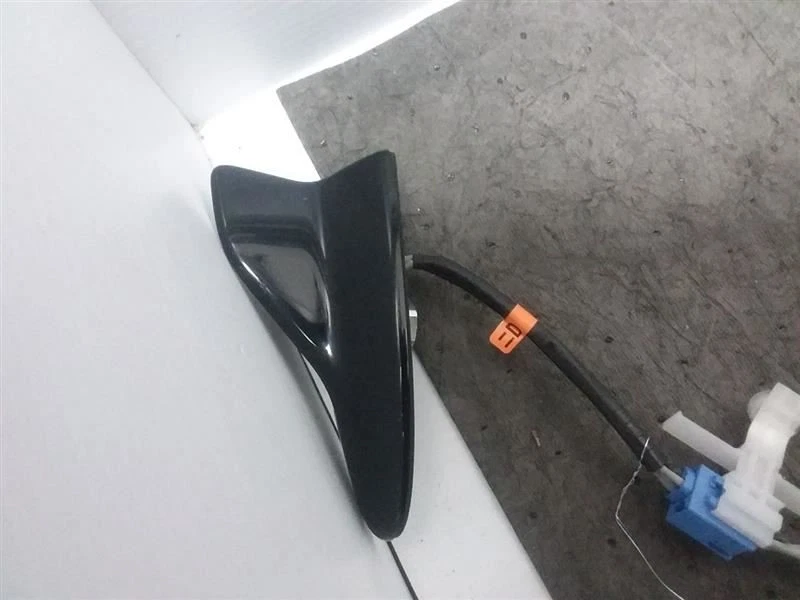 Antena de aleta de tiburón con arnés de cables 2013 2014 2015 Lexus GS350  Foto 2 de 4