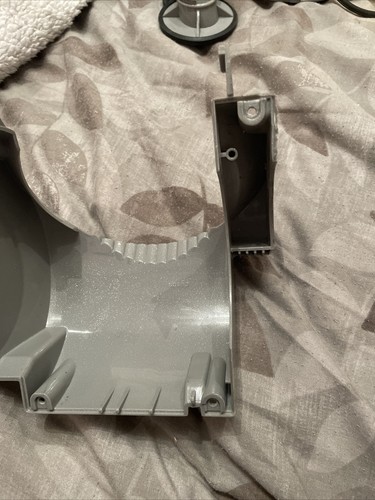 Dyson DC04 Upper Top Motor Cover Plate Surround Grey - Picture 6 of 6