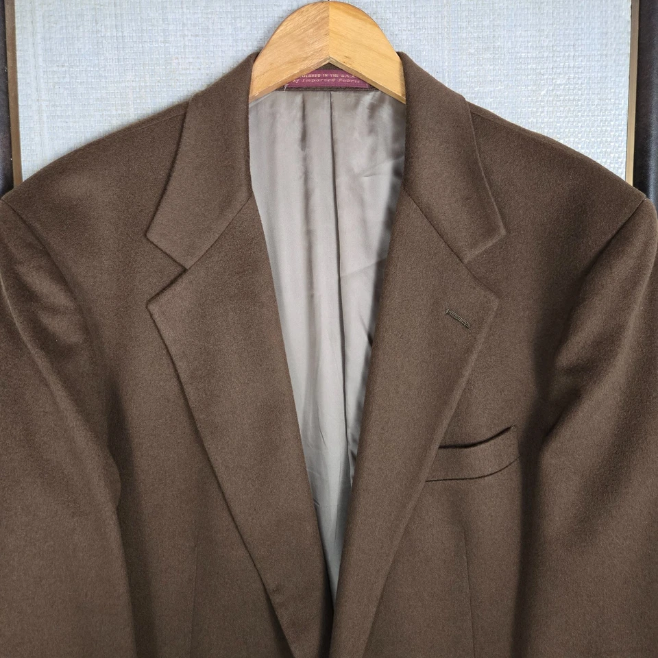 LORO PIANA 100% 羊绒尺寸 44L 男式 2 按钮缺口翻领西装外套棕色 — 第 2/4 张图片