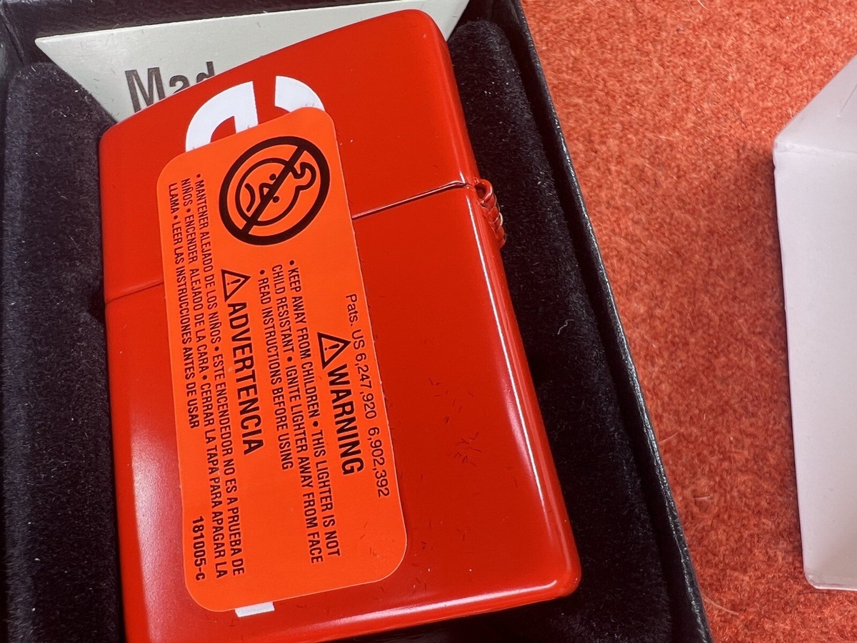 Supreme Logo Zippo Lighter Bogo Logo Red SS21 99ACA53 New in