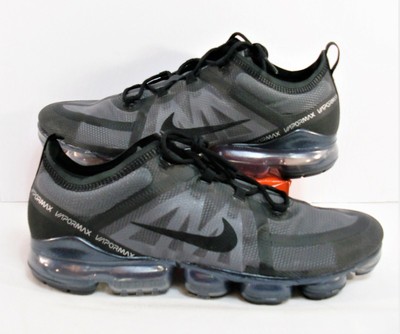 vapormax triple black 2019