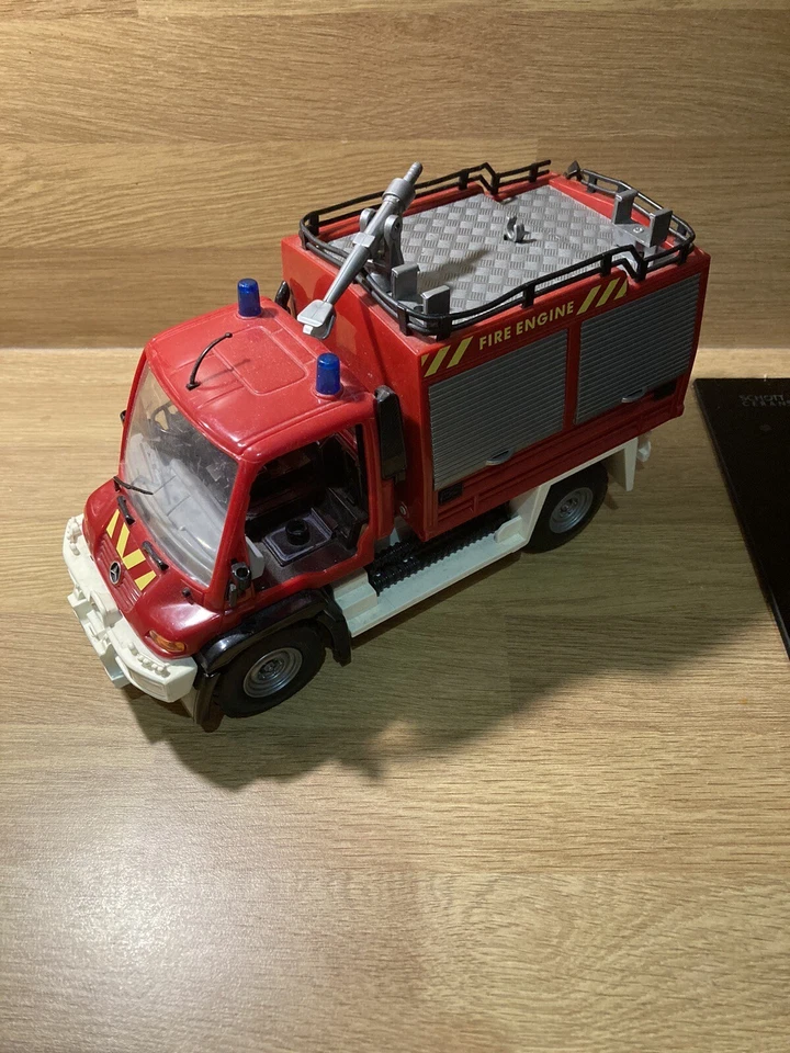 Unbranded Mercedes Benz Unimog Fire Vehicle 10” Long Plastic - Image 2 of 4