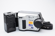 Sony Mavica MVC FD200 2.0MP Digital Camera + Disk, Battery, Charger + More