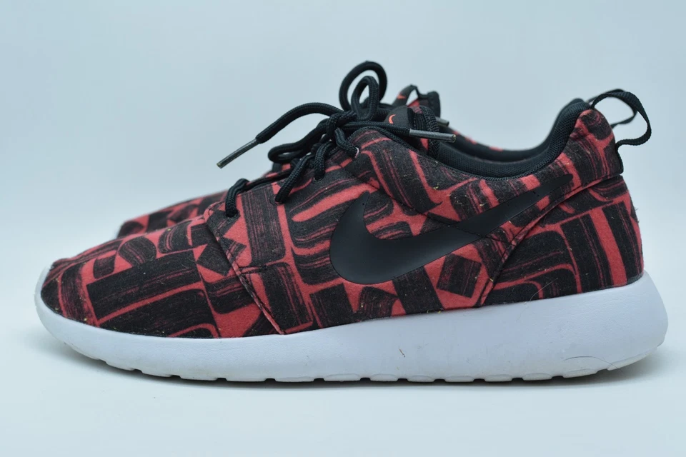Zapatillas deportivas Nike Roshe One Print rojas y negras 844958-800 para mujer talla 9,5 Foto 2 de 4