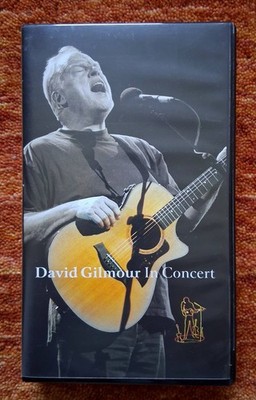 DAVID GILMOUR ~ IN CONCERT + EXTRAS feat. RICHARD WRIGHT - (P)2002 - VHS (OVP)