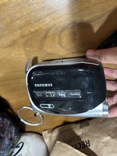 Samsung SC-DX103 DVD Camcorder 34x Optical Zoom 2.7in LCD Black/Silver