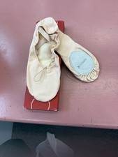 Capezio Juliet Canvas Ballet Shoes 2028 Size 10M