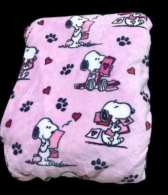 Peanuts Snoopy PINK Valentine's Day Love Letters Paw Print  X-Long Throw Blanket