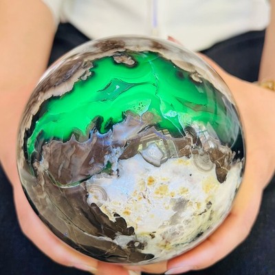 5.94LB Natural volcanic agate crystal cave ball polishing and healing2700g