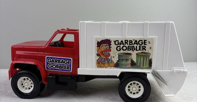 #ad Garbage Gobbler Plastic Toy Trash Dump Truck Processed Plastic Co 1970 Vintage $24.99