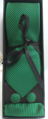 Set Cravatta E Fiocco Verde Foresta – ESSENTIALS By Manuel (Oltre 60 Colori Disponibili)