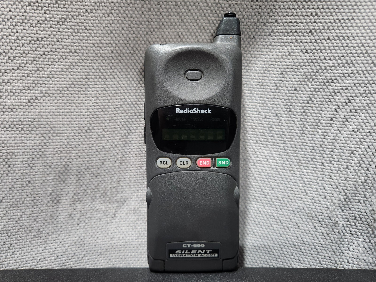 Radio Shack CT-500 Silent Vibration Alert Flip Phone No Charger