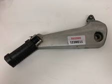 HONDA CG125 ES RH FOOTREST HANGER 123ME11