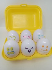 Vintage 1993 Tomy Hide N Squeak Eggs in Carton LEARNING TODDLER Memory NICE