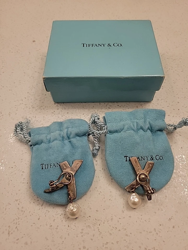 Pendientes Paloma Picasso Tiffany Cruz Con Perla Foto 4 de 4