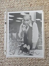 Ed Asner ' Mary Tyler Moore- Lou Grant'  8x10 Signed Photo. 