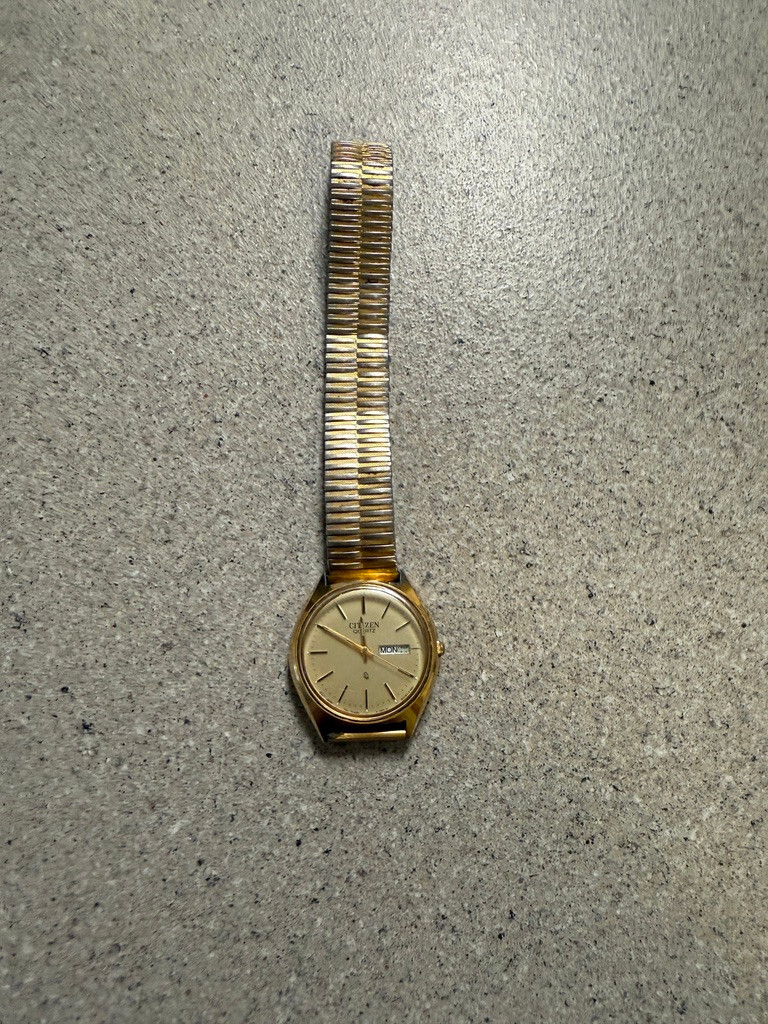 Citizen CQ Watch Men 35mm Champagne Dial Gold Tone Daydate