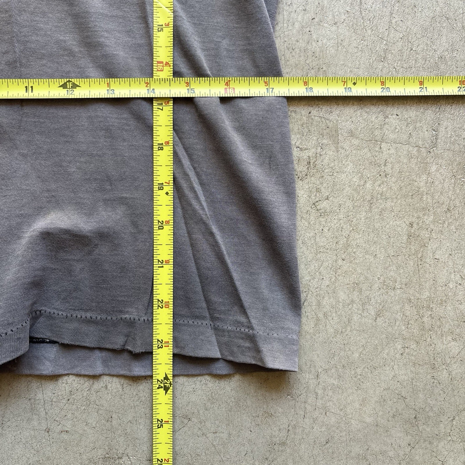 AC/DC Gray Graphic Print Distressed Tee Knit Crew Neck Short Sleeve Unisex S image 4
