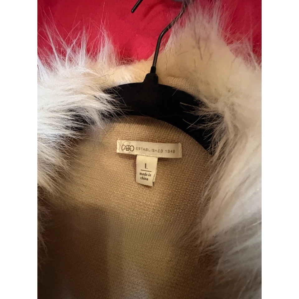 Cato 人造毛皮装饰条纹背心无袖开衫掸子米色 L — 第 2/4 张图片
