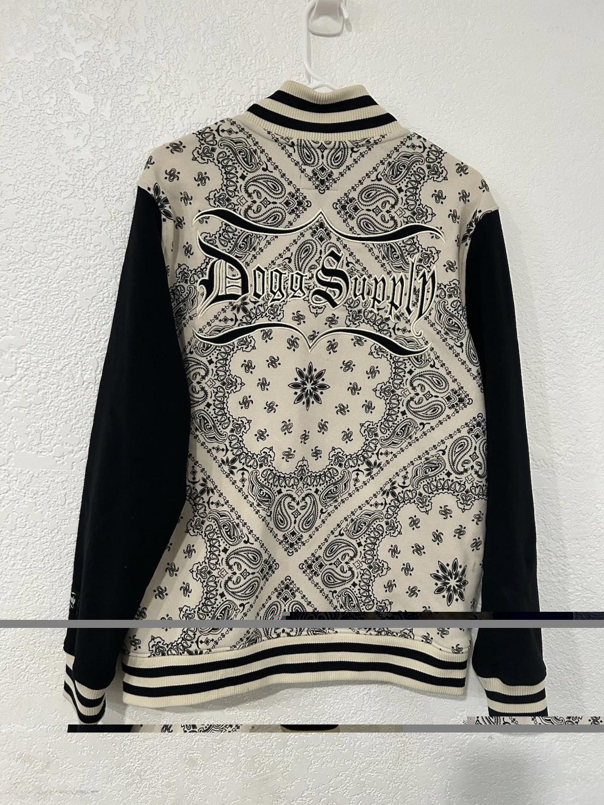 Dogg Supply by Snoop Dogg Paisley Varsity Jacket Men’s Size Medium - product detail image 4