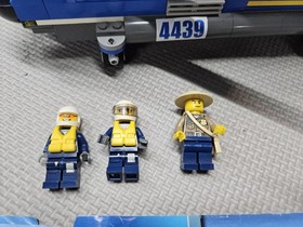 LEGO City 4439 Heavy-Lift Helicopter With 2 Mini Figures And ATV Vehicle