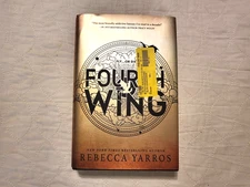 Fourth Wing   HB/DJ  by Rebecca Yarros   2023   Fly... Or Die