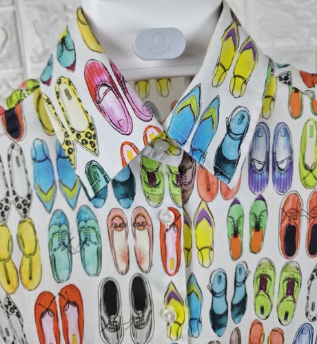 Vintage NaraCamicie White Shirt with Printed Multicolor Shoes/Sneakers Size 0 - 第 3/7 張圖片