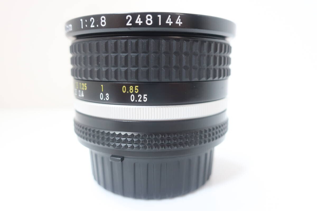 Near Mint】 Nikon Nikkor AiS 20mm f/2.8 Ai-s Ultra Wide Angle Lens