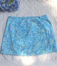 Lilly Pulitzer Skirt Size 4 floral blue White Wrap Cotton Casual Reversible EUC