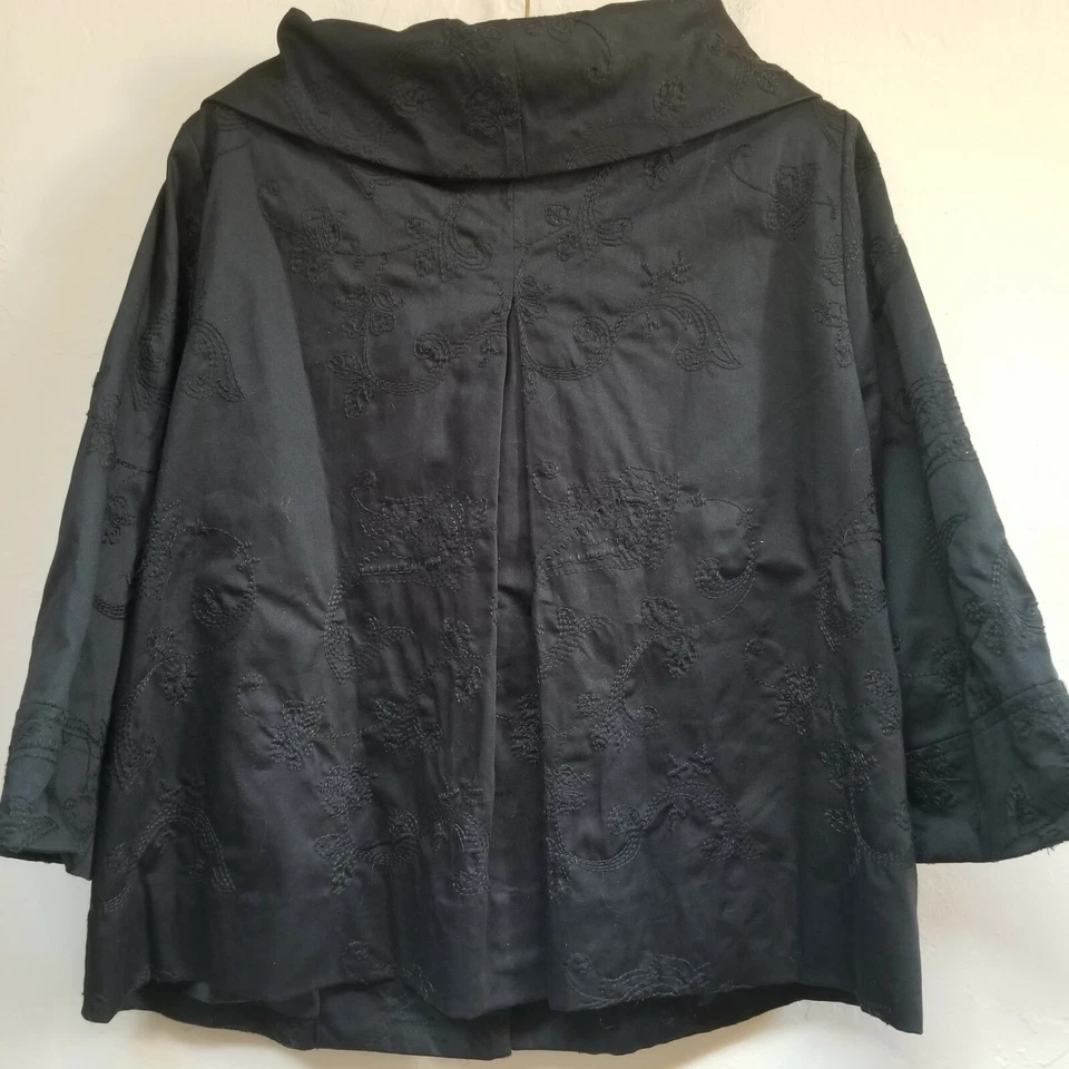 e.col.o.gie Women's Medium Blazer Jacket Embroidered Two-Button Black Lined - Imagem 3 de 4