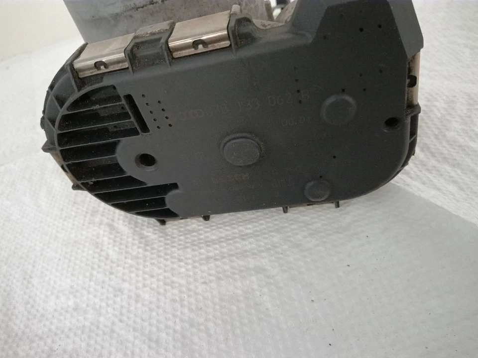 Corpo do acelerador 3.0L AUDI A4 2000 2001 2002 2003 2004 peça de admissão - Imagem 3 de 4