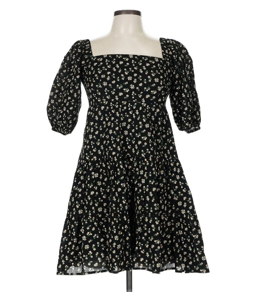 Vestido WAYF Windham 100 % algodón estampado floral mangas abullonadas en capas (pequeño) Foto 4 de 4