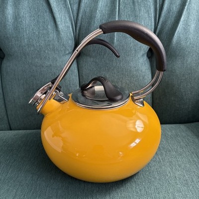Chantal Classic Loop on Steel Enamel Whistling Tea Kettle 1.8 qt Marigold Yellow