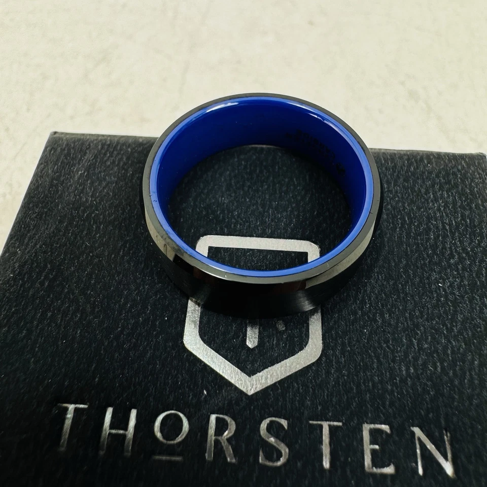 Anillo Thorsten 8 mm RIGEL bordes biselados negro tungsteno con cerámica azul cepillada 10 Foto 3 de 4