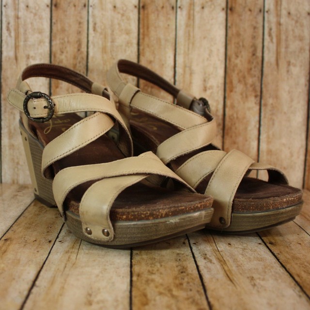 dansko frida wedge sandals