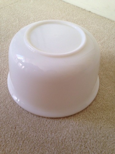 (2) Vintage Hamilton Beach Milk Glass Stand Mixer Bowls, #8 & #12 - Picture 5 of 12