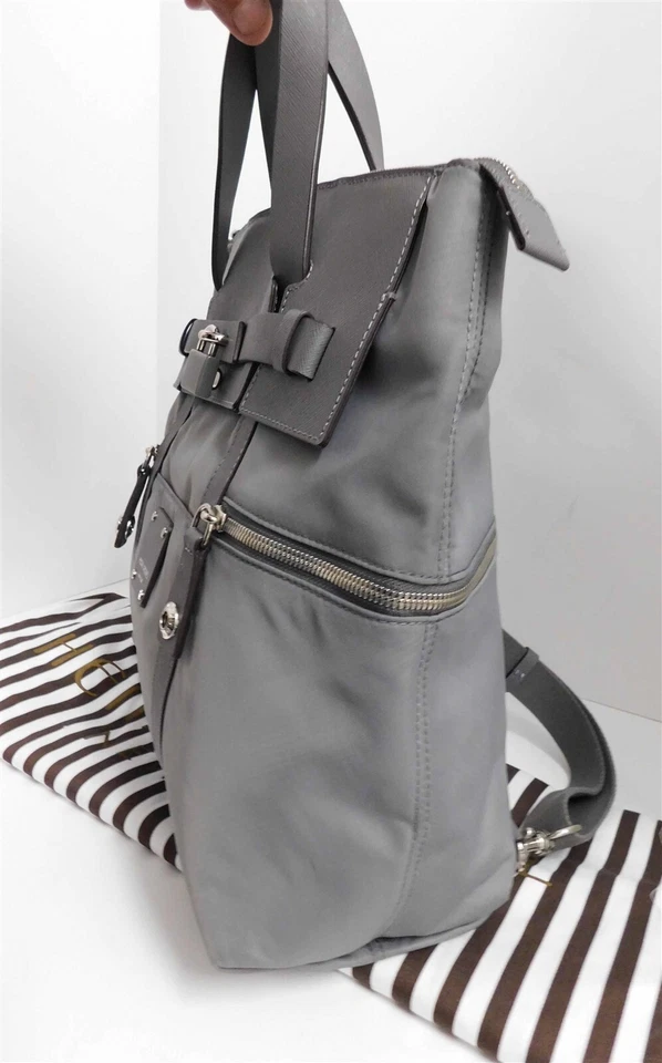 Bolso de Mano Mochila Grande Henri Bendel Gris Nylon Cuero Foto 4 de 4