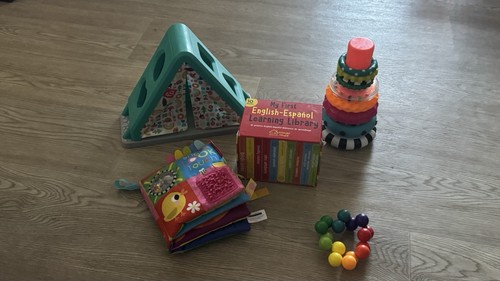 Wonder House & Fisher-Price English-Español Learning Library, Stacking Toy Lot
