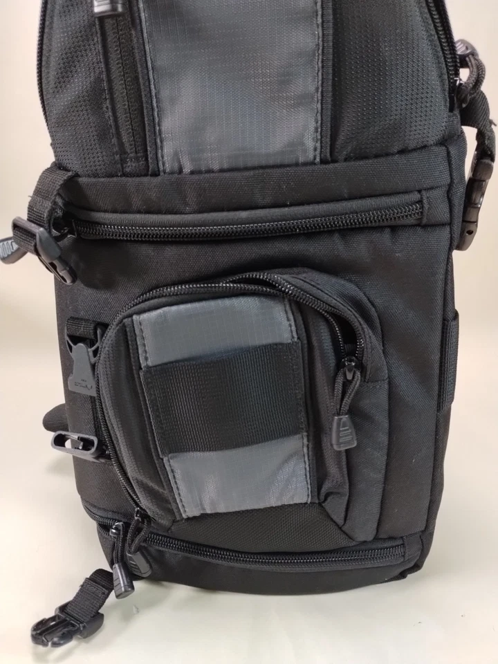 Lowepro SlingShot Camera Bag AW Sling Crossbody Backpack - Image 3 of 4