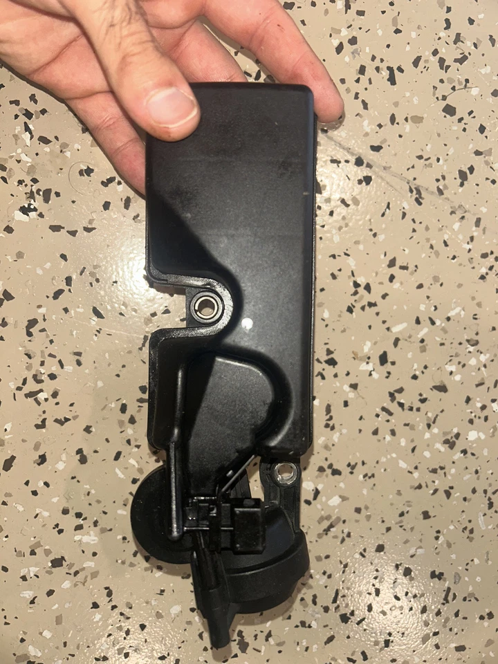 BMW E46 E53 E60 E83 E85 325i 330i 530i Z3 Z4 X3 X5 Z3 Z4 X3 DISA VALVE - Image 4 of 4